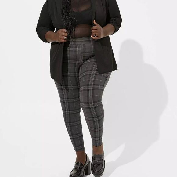 TORRID Women's Full-Length Signature Pocket Legging - Size 00 (10) - NWT - Picture 1 of 4